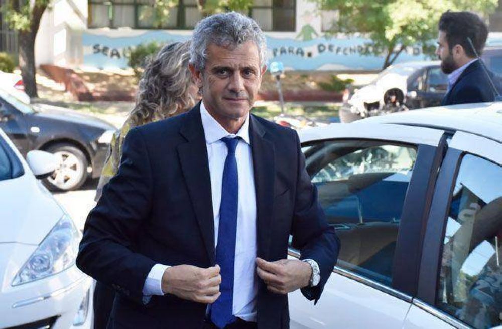 El vicegobernador dice que �hay que reparar el da�o institucional�