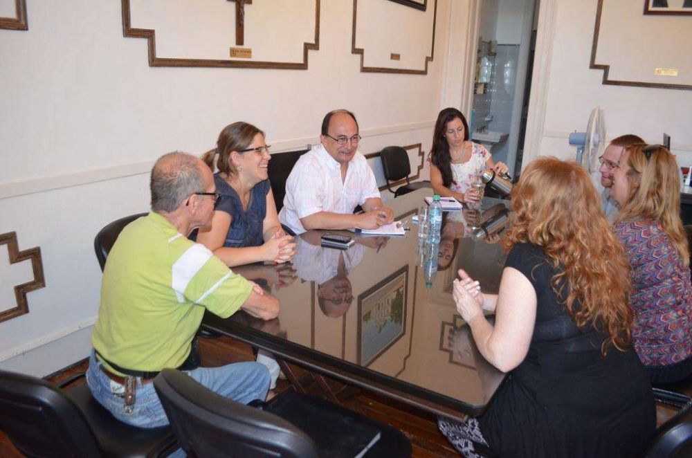 El Intendente Salom�n recibi� a la comisi�n de BIOS