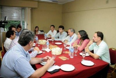 Lunghi se reuni� con autoridades del ministerio de Agroindustria de la Naci�n