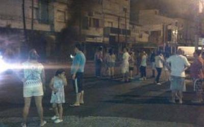 Cortes de luz en el conurbano: Intendentes de Quilmes y Lan�s contra Edesur