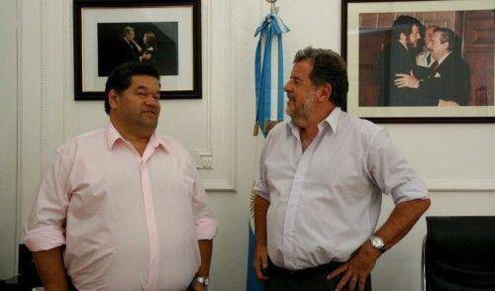 Elustondo consider� de vital importancia la recuperaci�n del Astillero R�o Santiago