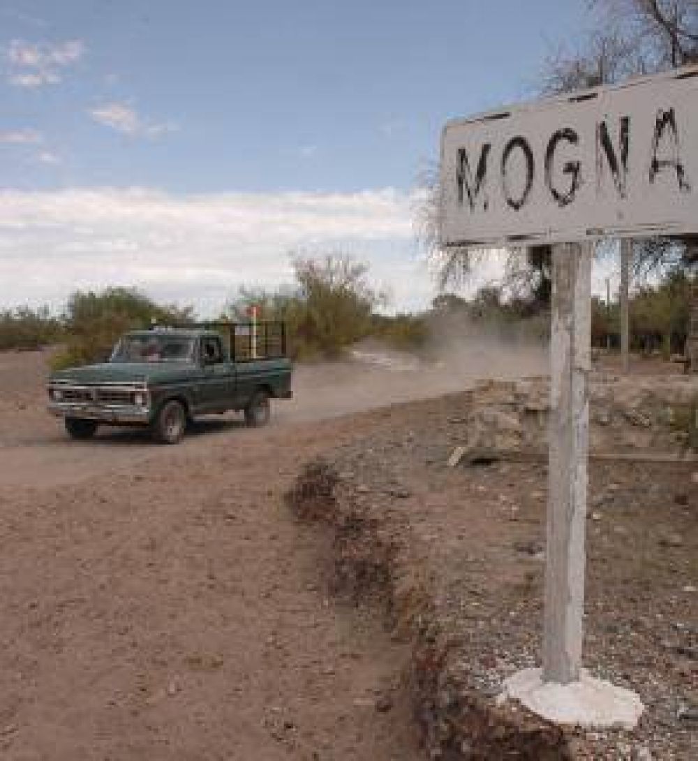 En Mogna, a fin de mes ya quieren distribuir el agua
