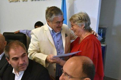 Das Neves anunci� una obra de agua potable para 600 lotes de Rawson