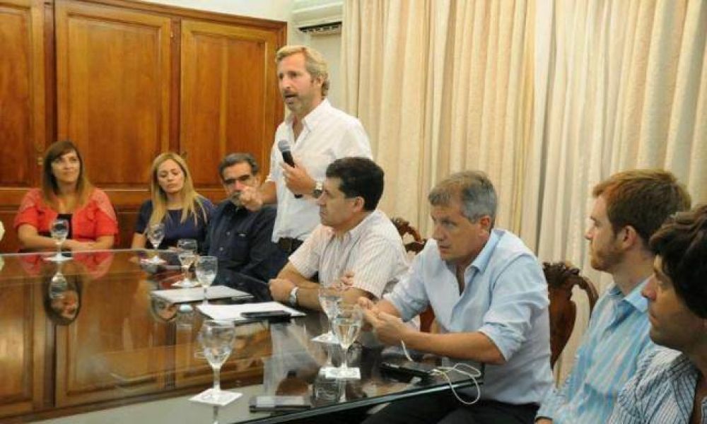 Beder respald� la posici�n pro minera de Casa Rosada