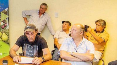 El gobierno nacional recibir� s�lo a los chacareros 