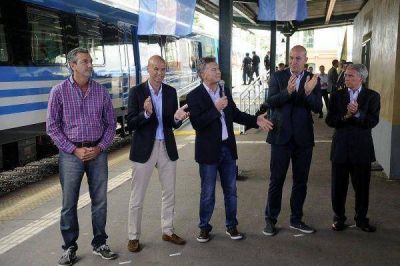 Aclar� y oscureci�: Randazzo quiso explicar su foto con Macri y la militancia le salt� a la yugular