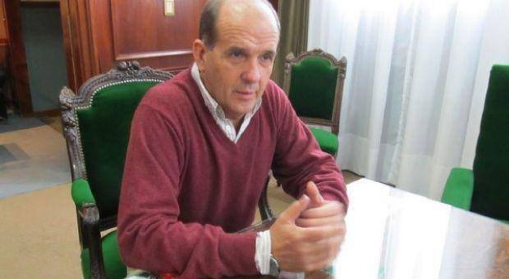 Zurro cuestion� el acuerdo firmado con La Pampa y reclam� a Vidal obras h�dricas para la regi�n