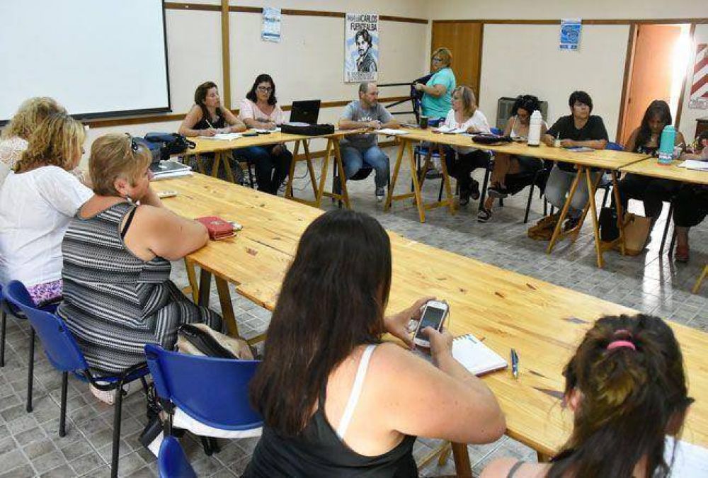 UTELPa convoc� a un Congreso el 24 de febrero y apoya la protesta de ATE