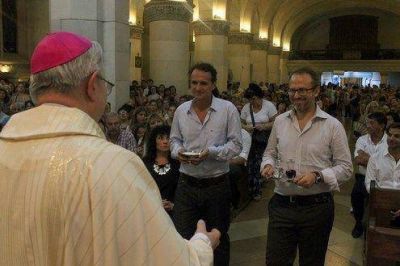 Miles de fieles celebraron el D�a de la Virgen de Lourdes en Tres de Febrero