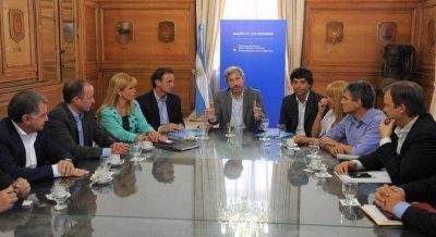 Cumbre de los intendentes peronistas con Frigerio por la coparticipaci�n
