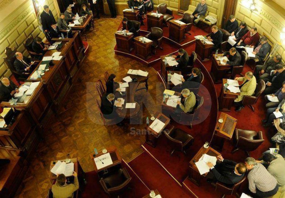 El Senado reconocer� a los que pusieron fin a la triple fuga