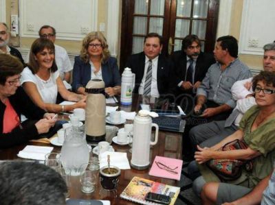 Claudia Balagu� espera una definici�n nacional para cerrar la oferta salarial