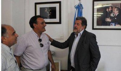 Olaeta se reuni� con Elustondo