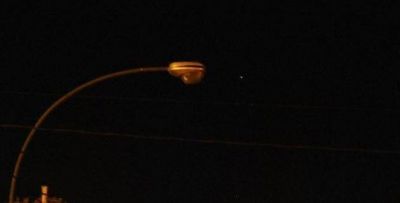 Vecinos de El Amanecer reclaman que est�n sin luz en la calle desde el viernes
