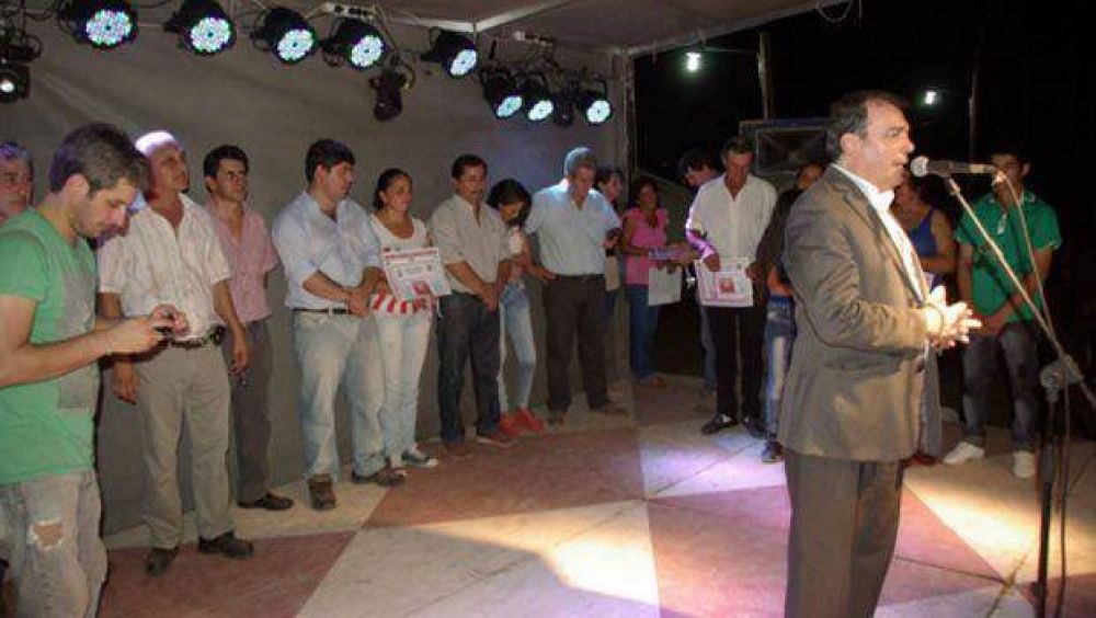 Inauguraci�n de viviendas sociales y acto aniversario