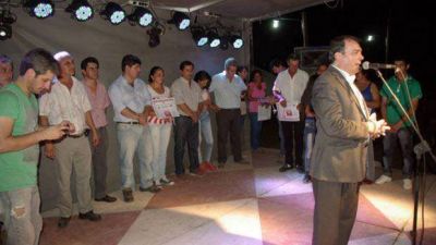 Inauguraci�n de viviendas sociales y acto aniversario