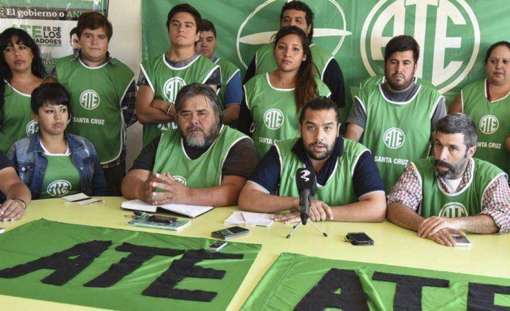 ATE exige llamado a paritarias y sueldo m�nimo de 16 mil pesos