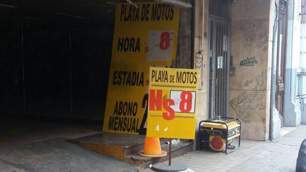 Un d�a despu�s del temporal quedan 18 barrios sin luz y varios comercios cerrados