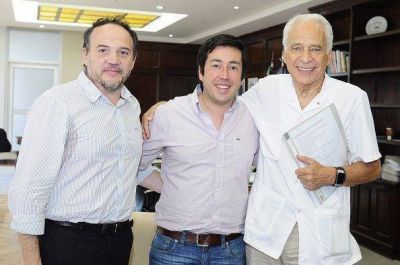  Nardini y Cormillot buscan bajar los �ndices de obesidad en el distrito