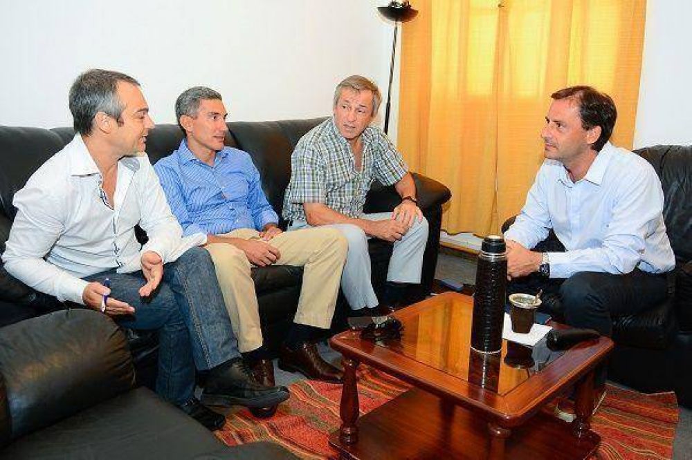 Sujarchuk recibi� a representantes de la Uni�n Industrial de Escobar