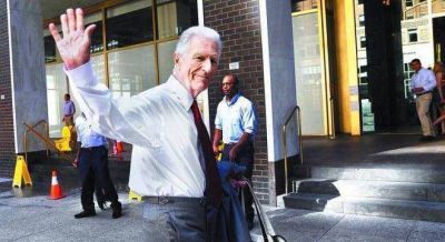 Horas cr�ticas: La suerte del programa econ�mico de Prat Gay se define en Nueva York