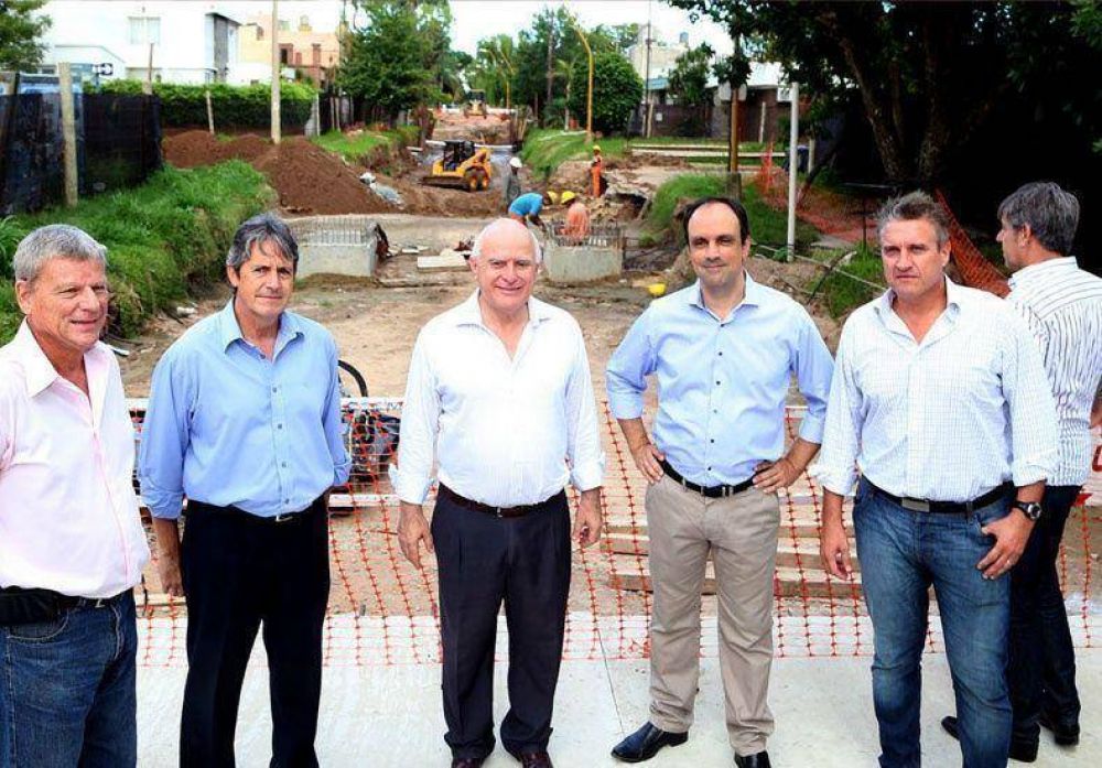 Lifschitz recorri� la obra del desag�e Llerena y dijo que podr�a inaugurarse en abril
