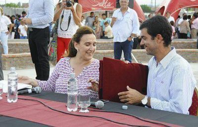 Urtubey y Michetti coincidieron en construir un pa�s para todos, con di�logo y trabajo conjunto
