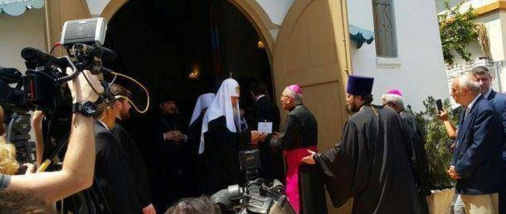 Autoridades de la CEP y Nuncio Apostólico participan de la celebración religiosa del Patriarca Kiril