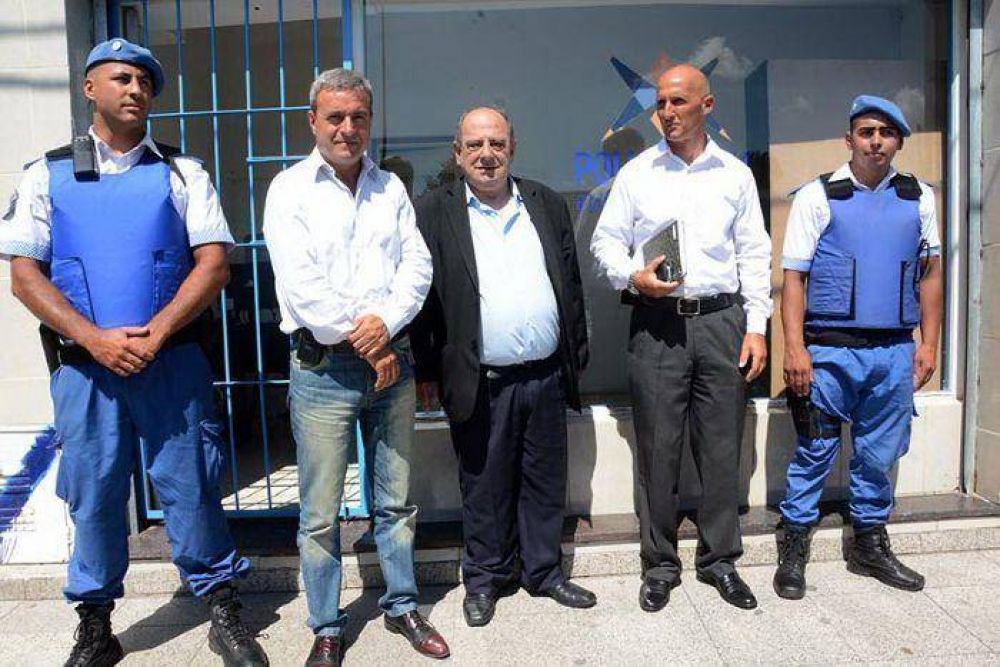 El Intendente Arroyo inaugur� una Unidad de Operaciones de la Polic�a Local