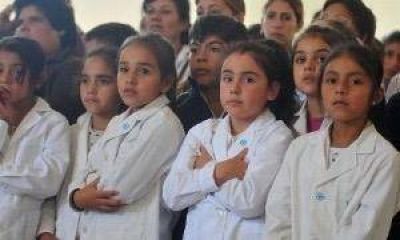 La escuela p�blica riojana apuesta a la vuelta del guardapolvo