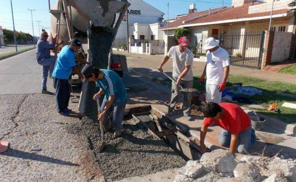﻿HORMIGONADO EN AVENIDA 75 Y 46