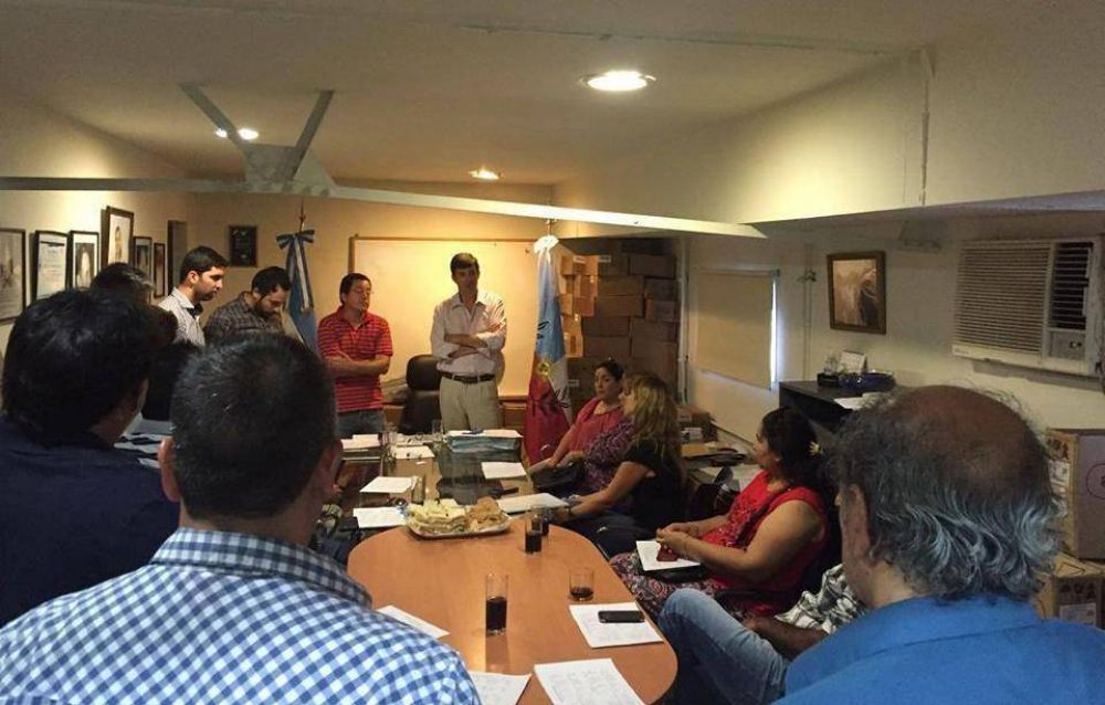 SUBE: El ministro de Servicios P�blicos se reuni� con empresarios de transporte