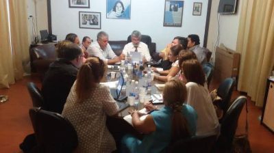 Los gremios rechazaron la propuesta salarial por ser menor a la nacional