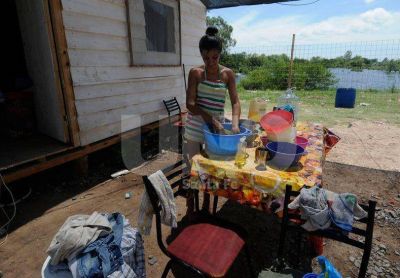 El r�o sigue en baja pero en la provincia hay 1.538 evacuados