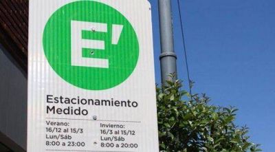 Carlos Iriarte confirm� que por falta de tarjetas no se cobra estacionamiento medido