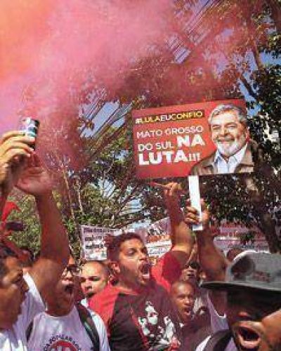Un d�a de alivio para Lula y Dilma