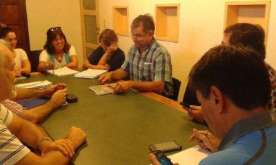 Todav�a se trabaja en el restablecimiento del alumbrado p�blico en algunos barrios