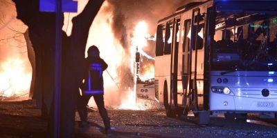 Imágenes de la explosión por el atentado con coche bomba en Turquía