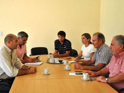 El intendente de Dorrego visit� el Parque Industrial