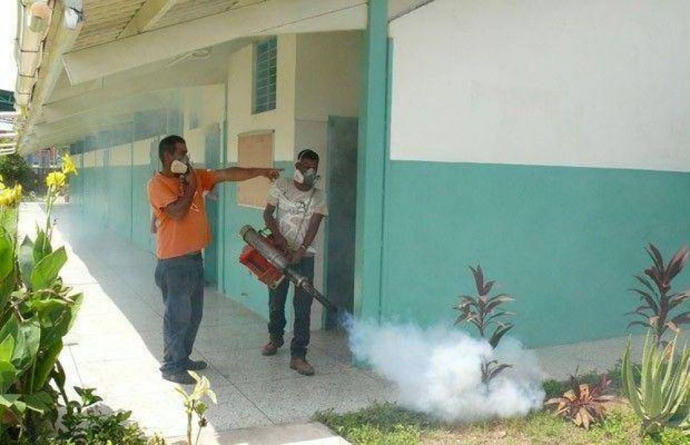 Losada: �Trabajamos para garantizar al inicio de clases, escuelas limpias y fumigadas�