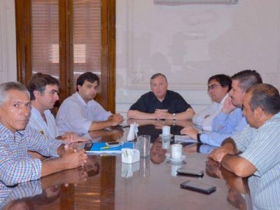 INTENDENTES Y COMISIONADOS SE REUNIR�N CON LA SECRETARIA DE ASUNTOS MUNICIPALES DE LA NACI�N