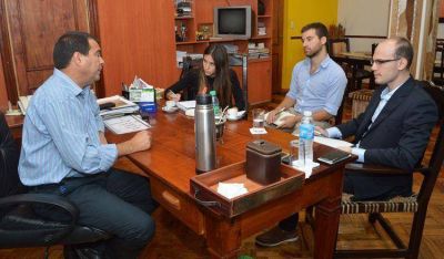 Analizan marcha de proyectos agroindustriales de Santiago