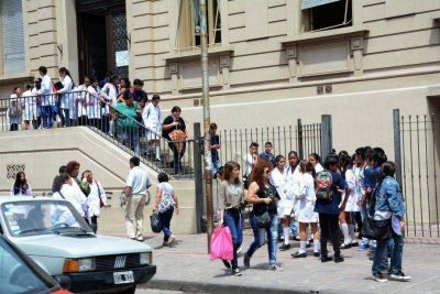 Empez� ayer el per�odo escolar en la provincia