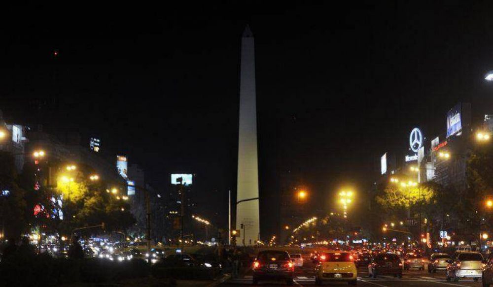 Ahorro: La Ciudad apaga luces de monumentos y fachadas