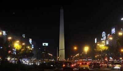 Ahorro: La Ciudad apaga luces de monumentos y fachadas