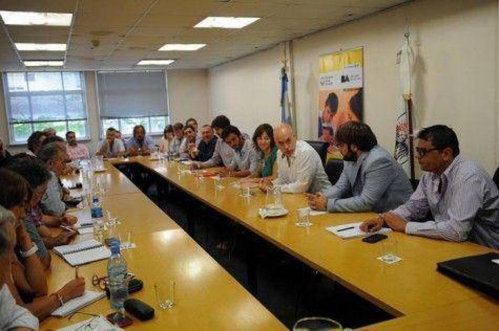 Vuelven a postergar la paritaria docente