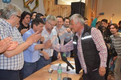 El bertonismo llam� a �organizar el partido para defender este Gobierno�