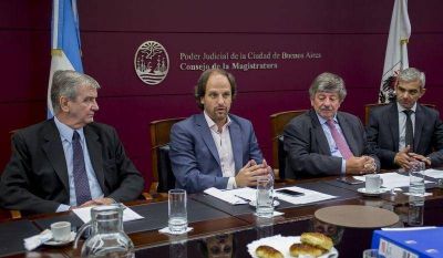 Enzo Pagani encabez� reuni�n de FOFECMA