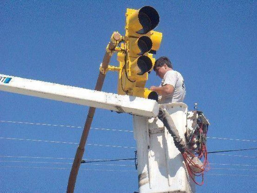 Concejales de la UCR solicitan la inmediata reparacin de los semforos fuera de servicio