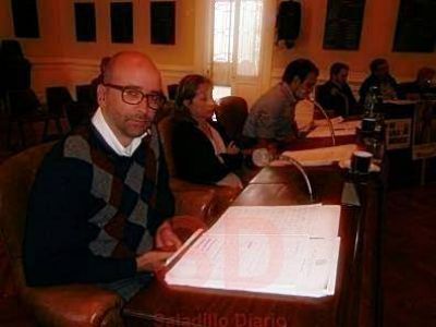 MUNICIPALES , EL 40 % DE AUMENTO, Y PARITARIAS ABIERTAS.‏